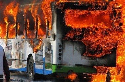 Действия при пожаре в автобусе, трамвае или троллейбусе