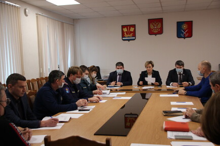 В Отрадном провели заседание по вопросам пожарной безопасности.